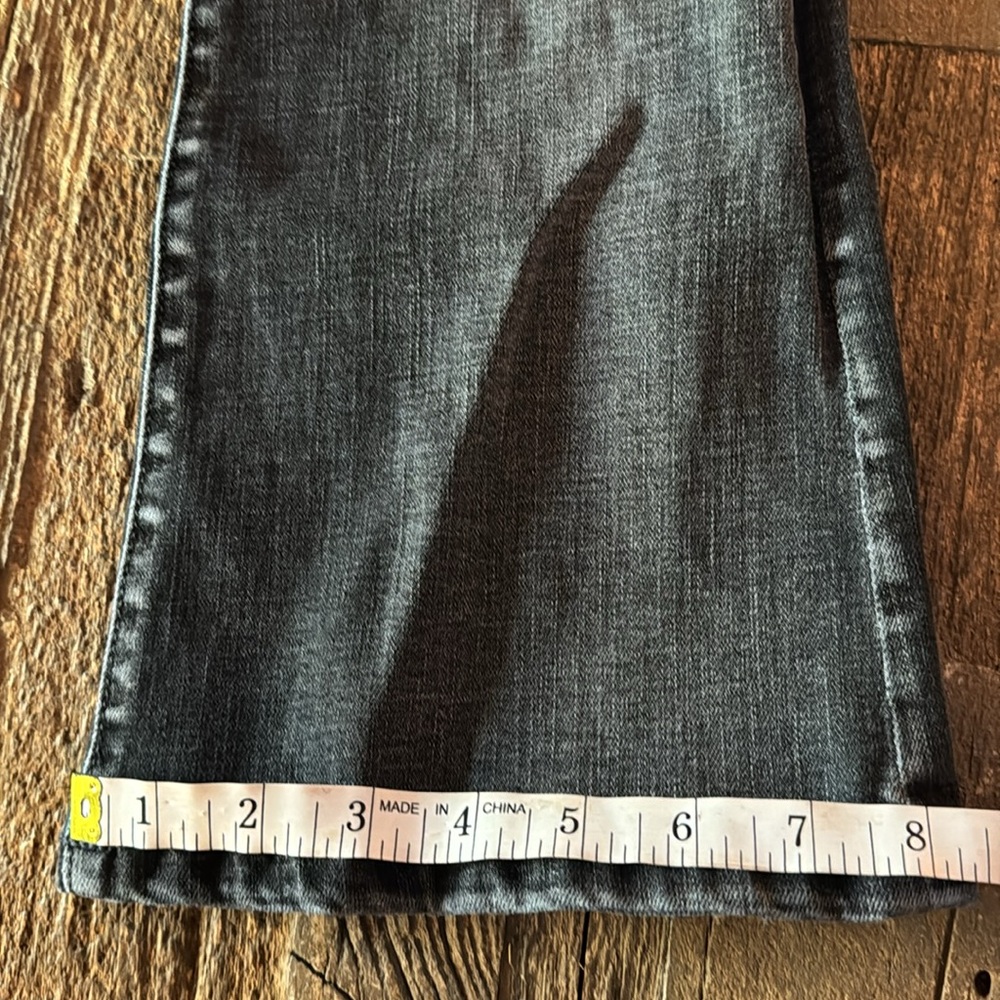 Liverpool the Crop Flare Jeans - Picture 8 of 11